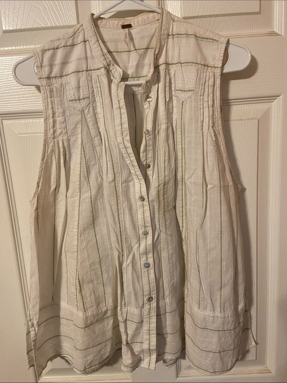 Free People Cream Sleeveless Button-Front Striped Blouse